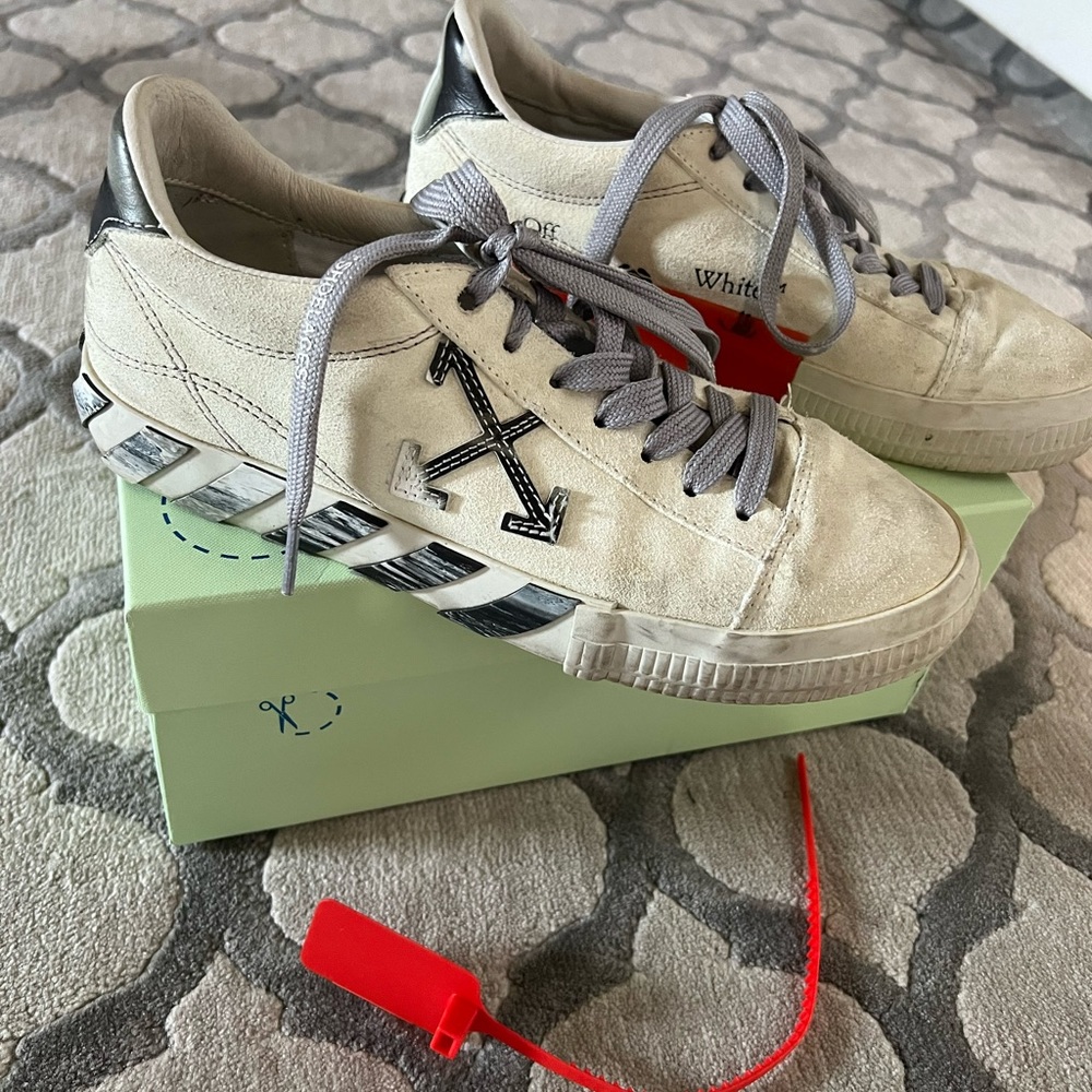 Off-White sneakers size 40